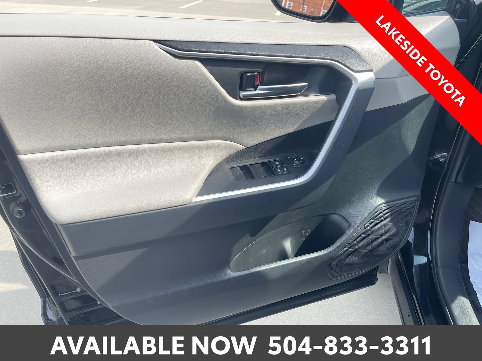 Used 2020 Toyota RAV4 XLE FWD image 23