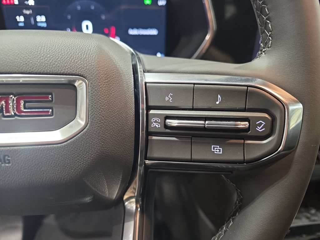 New 2026 GMC Canyon Elevation w/ Convenience Package RWD image 18
