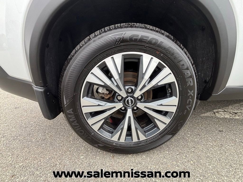 Certified 2023 Nissan Rogue SV w/ SV Premium B Package image 21