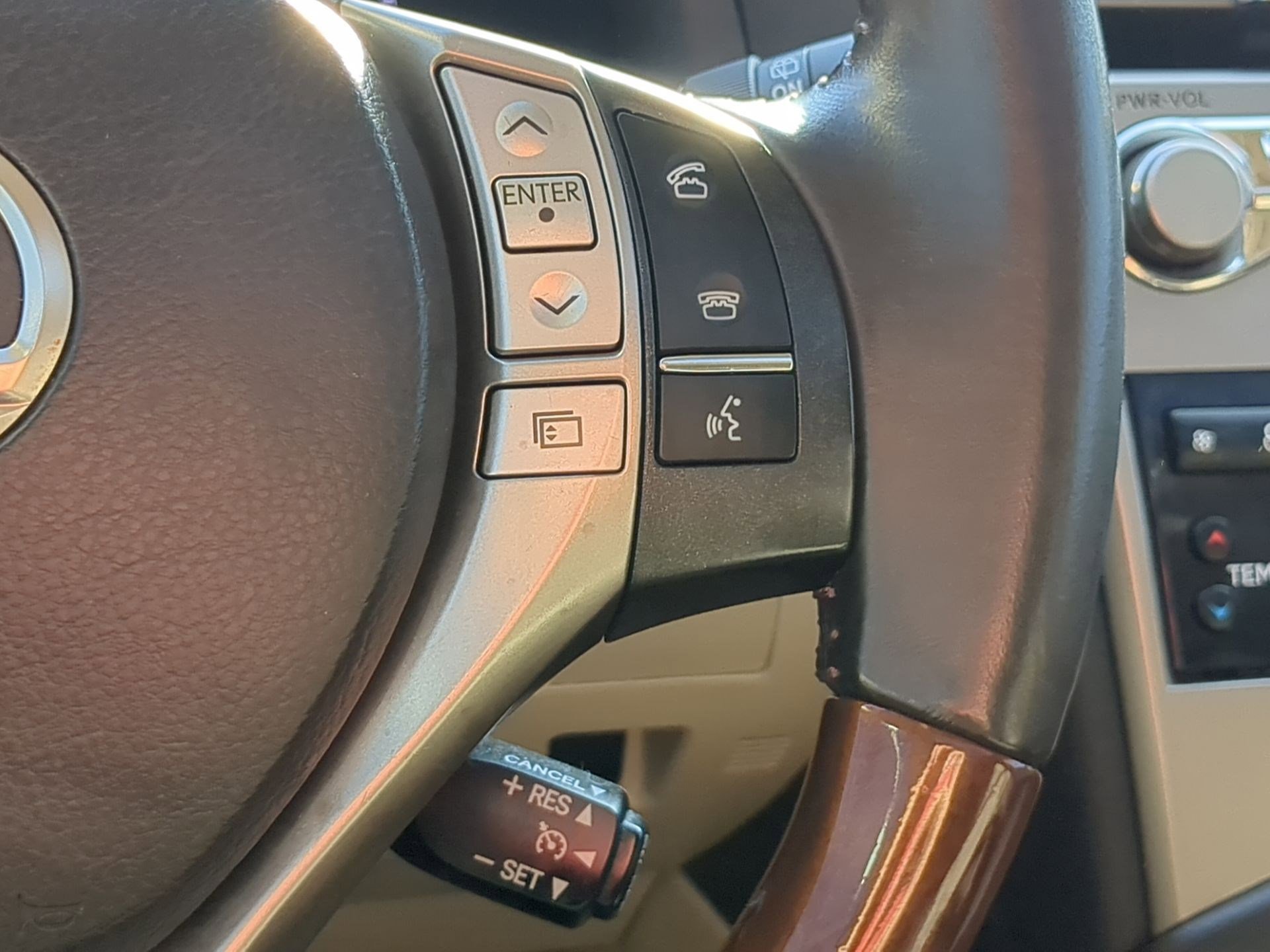 Used 2013 Lexus RX 450h FWD image 19