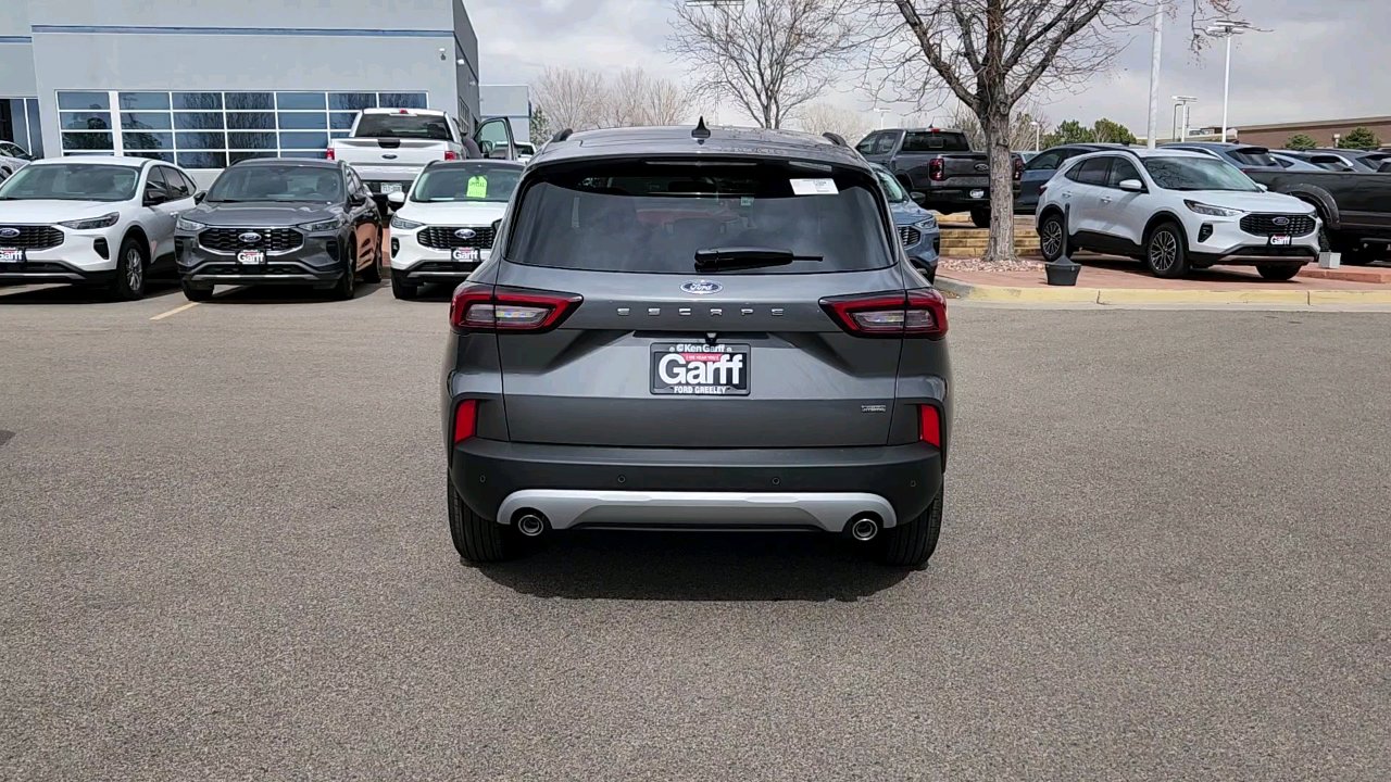 New 2025 Ford Escape PHEV image 25