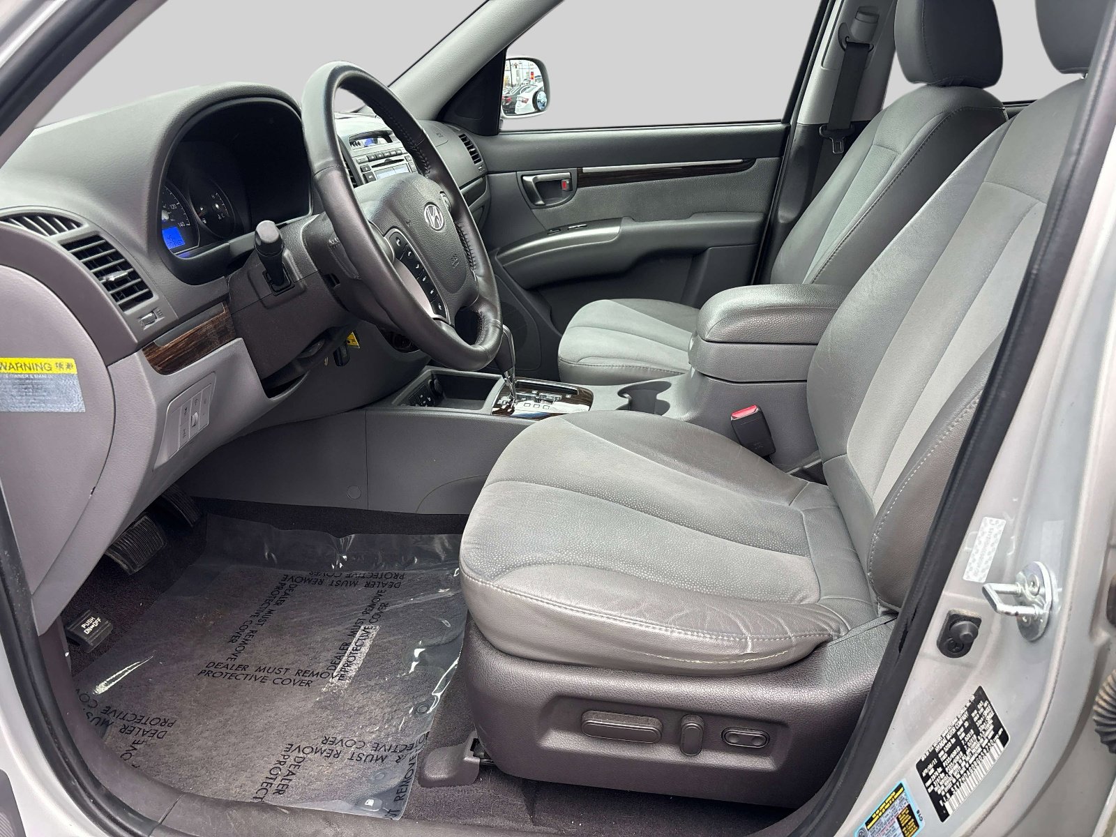 Used 2011 Hyundai Santa Fe SE image 10