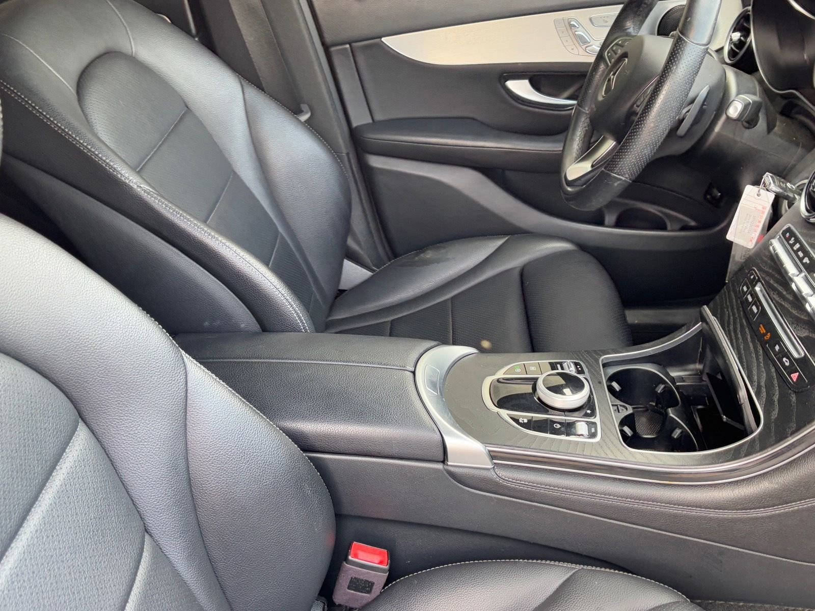 Used 2019 Mercedes-Benz GLC 300 image 10