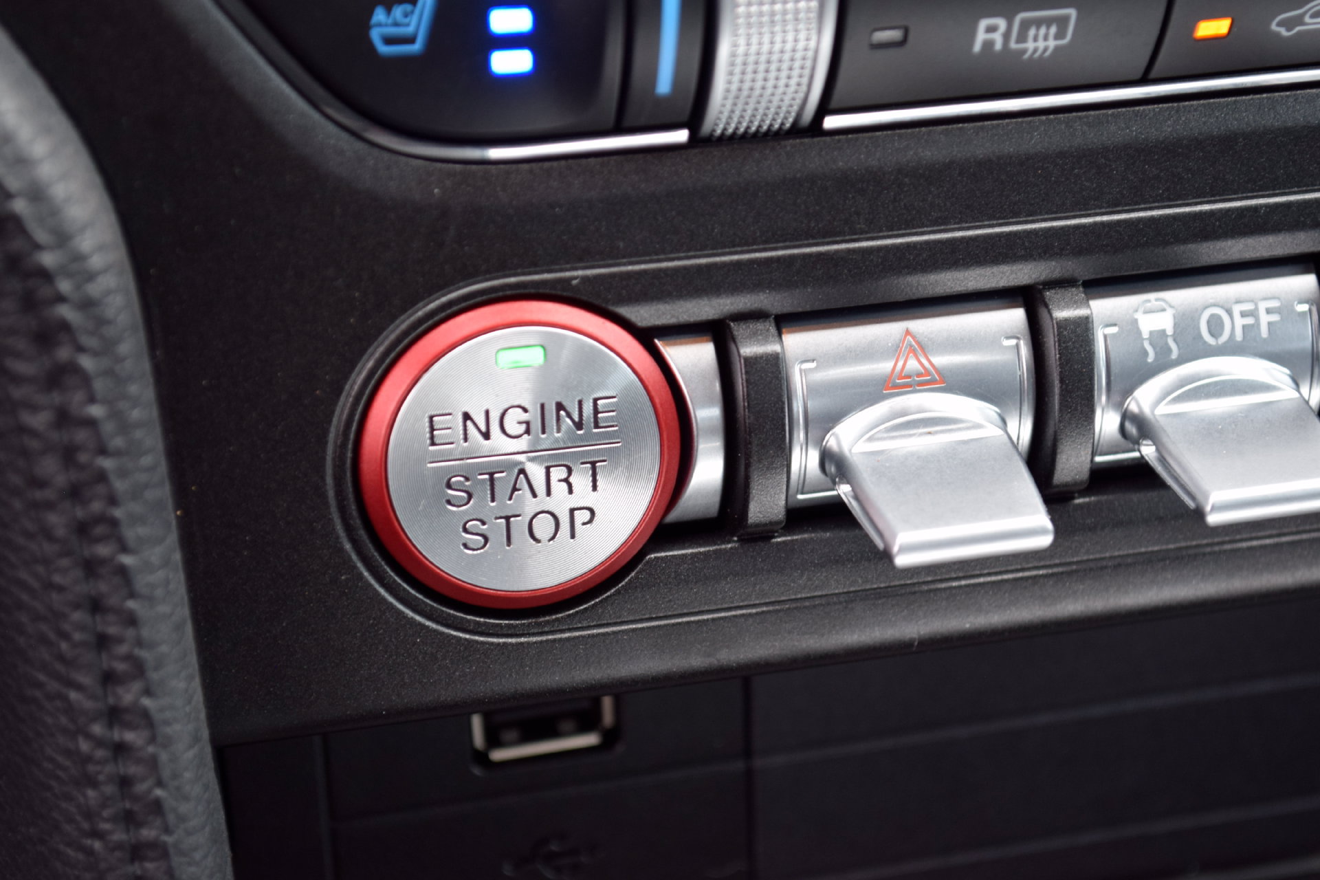 Used 2020 Ford Mustang GT Premium w/ Equipment Group 401A RWD image 11
