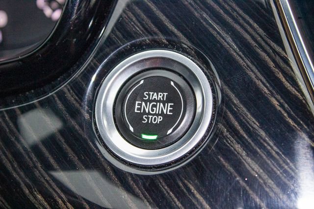 Used 2020 Cadillac XT6 Premium Luxury image 31