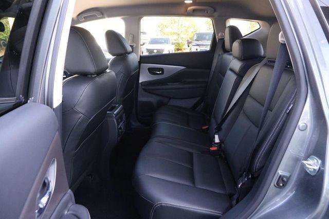 Used 2024 Nissan Murano SV FWD image 9
