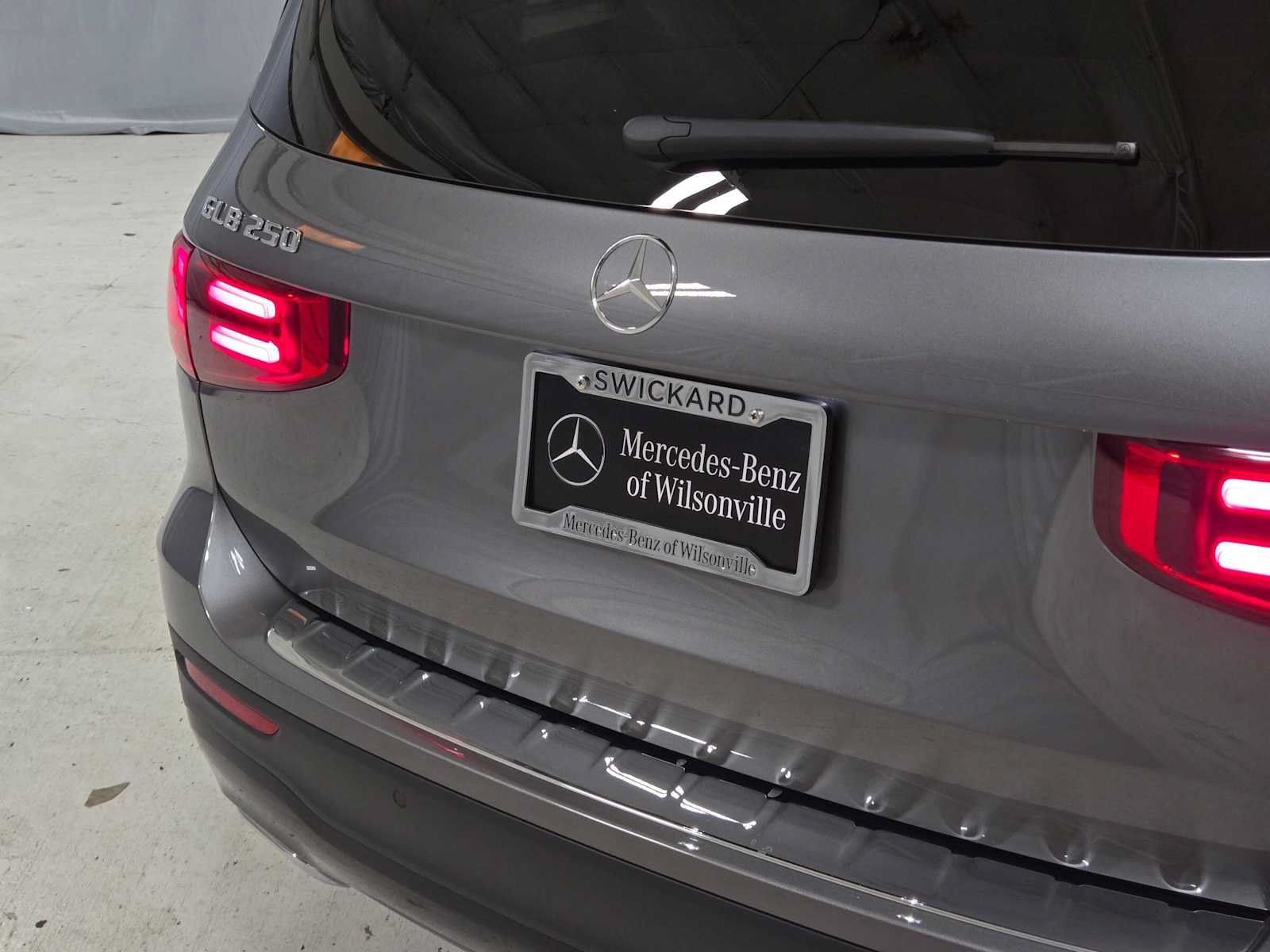 New 2026 Mercedes-Benz GLB 250 4MATIC image 13