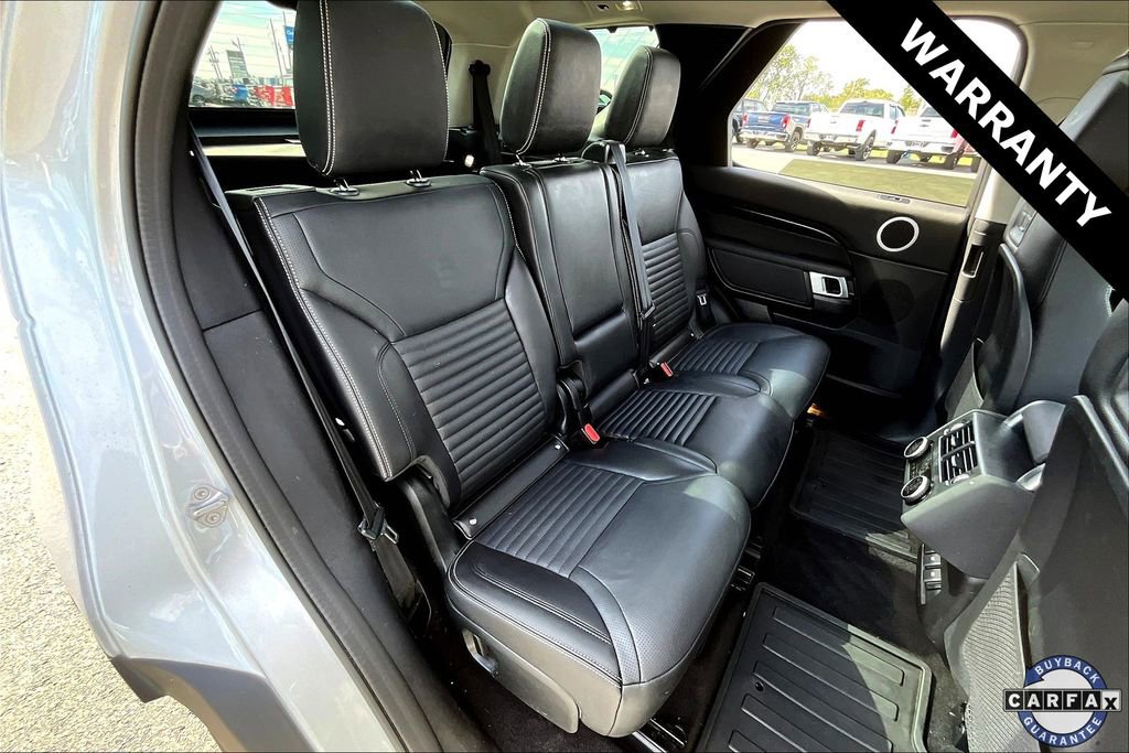 Used 2024 Land Rover Discovery S image 24