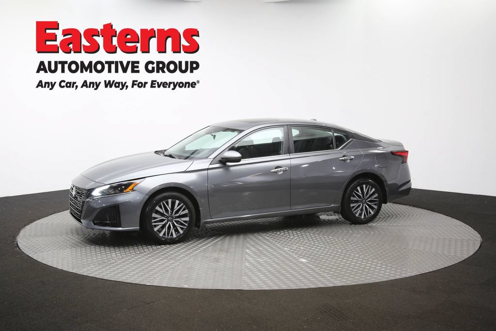 Used 2023 Nissan Altima 2.5 SV w/ SV Premium Package AWD/4WD image 58