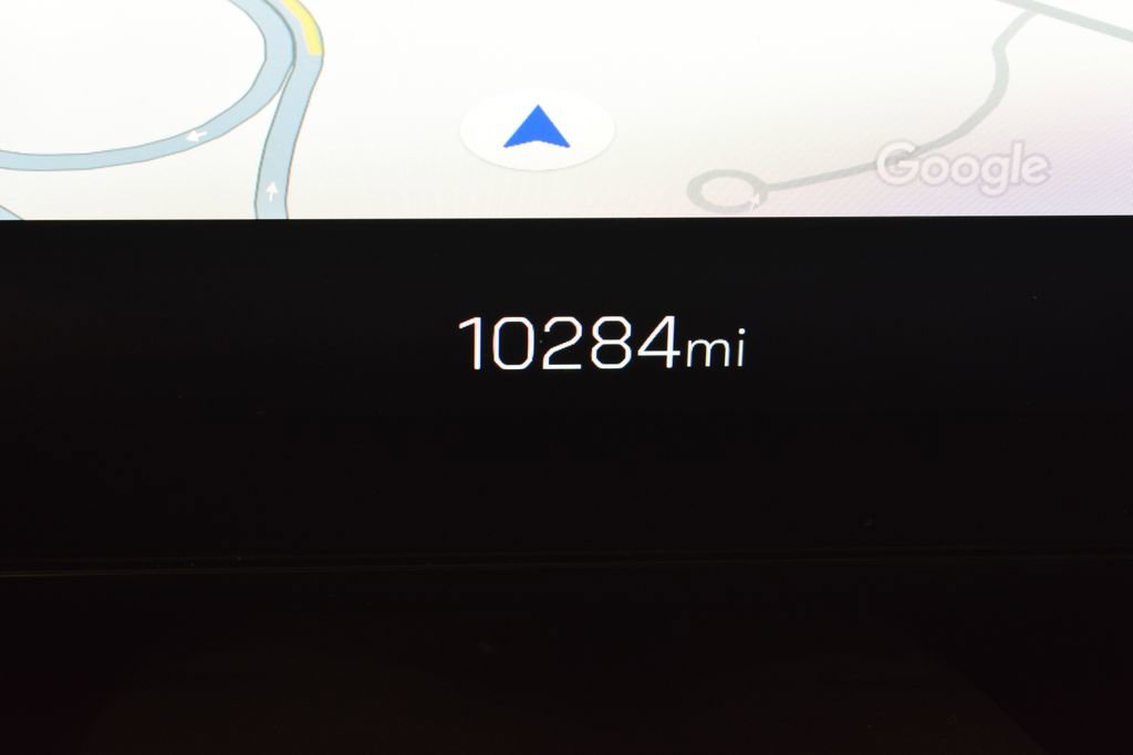 Used 2025 GMC Yukon Denali w/ Sun & Power Step Package image 23