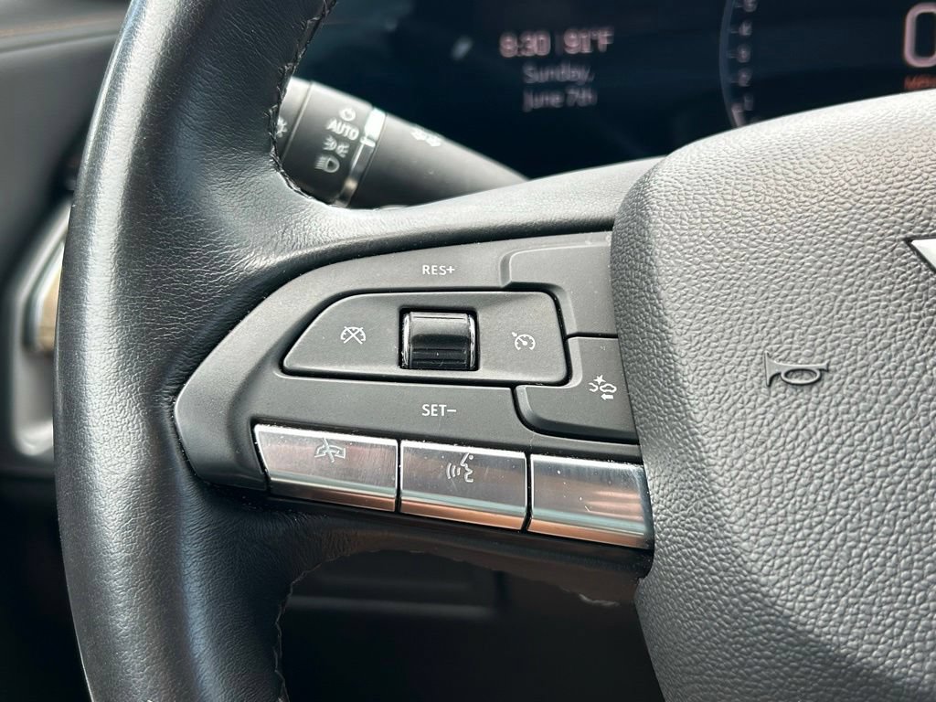 Used 2025 Cadillac XT4 Premium Luxury FWD image 26