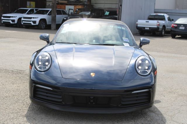 Used 2021 Porsche 911 Carrera 4S AWD/4WD image 2