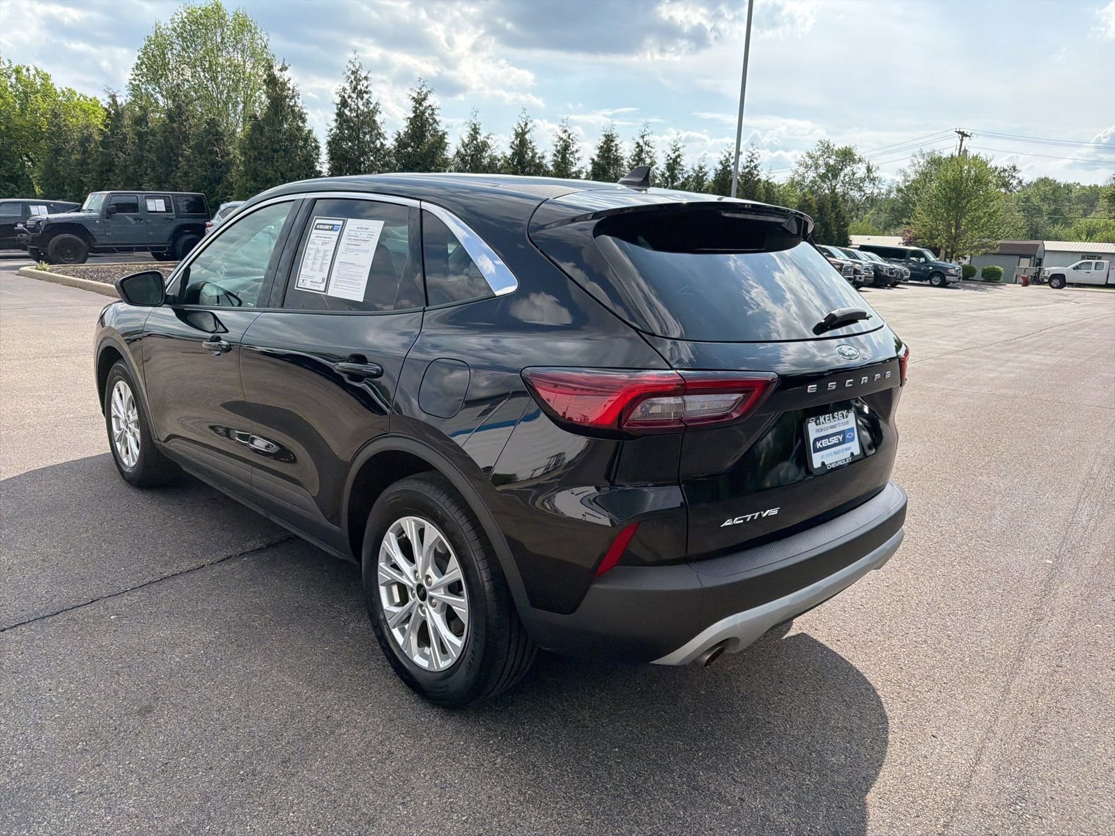Used 2024 Ford Escape Active FWD image 3