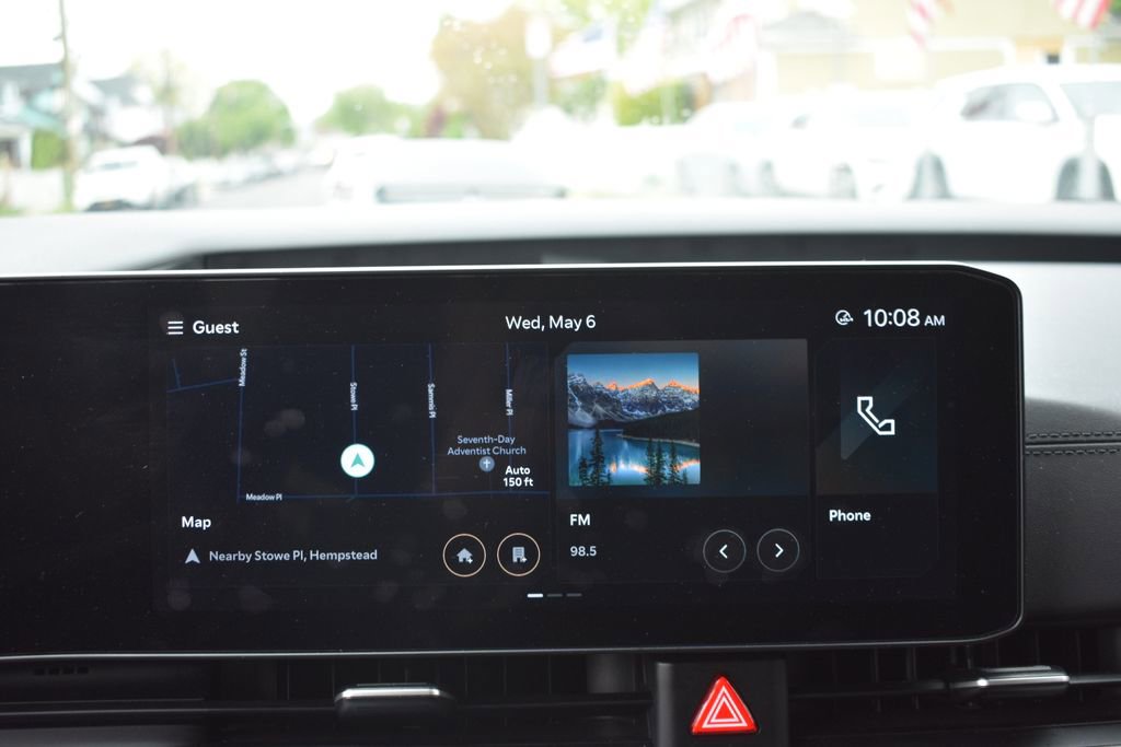 Used 2025 Kia Carnival FWD image 18