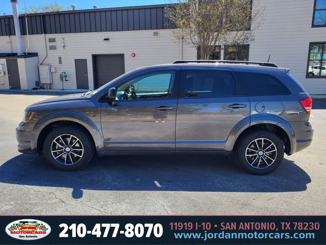 Used 2018 Dodge Journey SE w/ Popular Equipment Group image 2