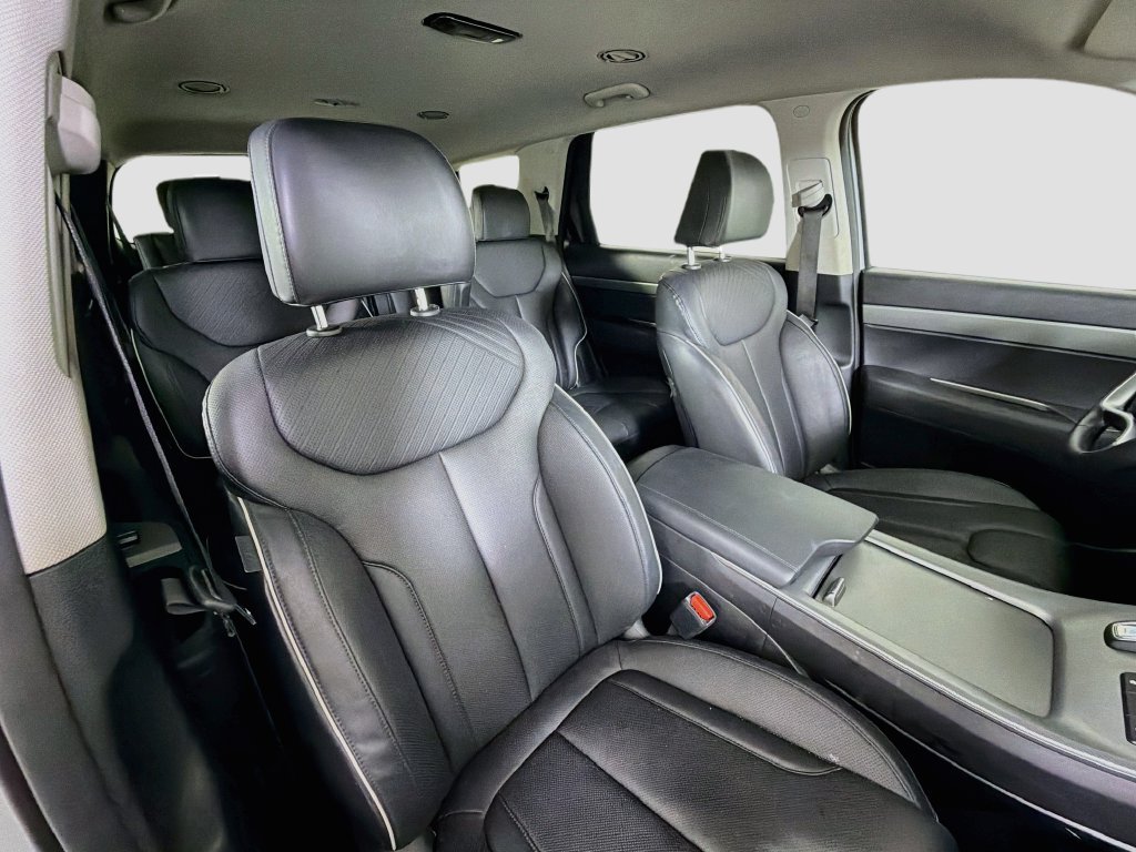 Used 2025 Hyundai Palisade SEL FWD image 31
