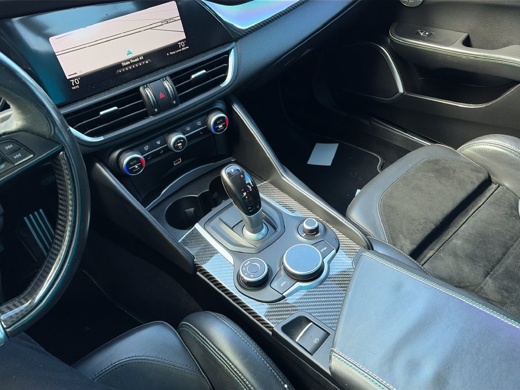 Used 2017 Alfa Romeo Giulia Quadrifoglio RWD image 29
