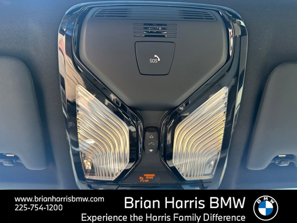 Certified 2025 BMW 330i Sedan w/ Convenience Package image 28