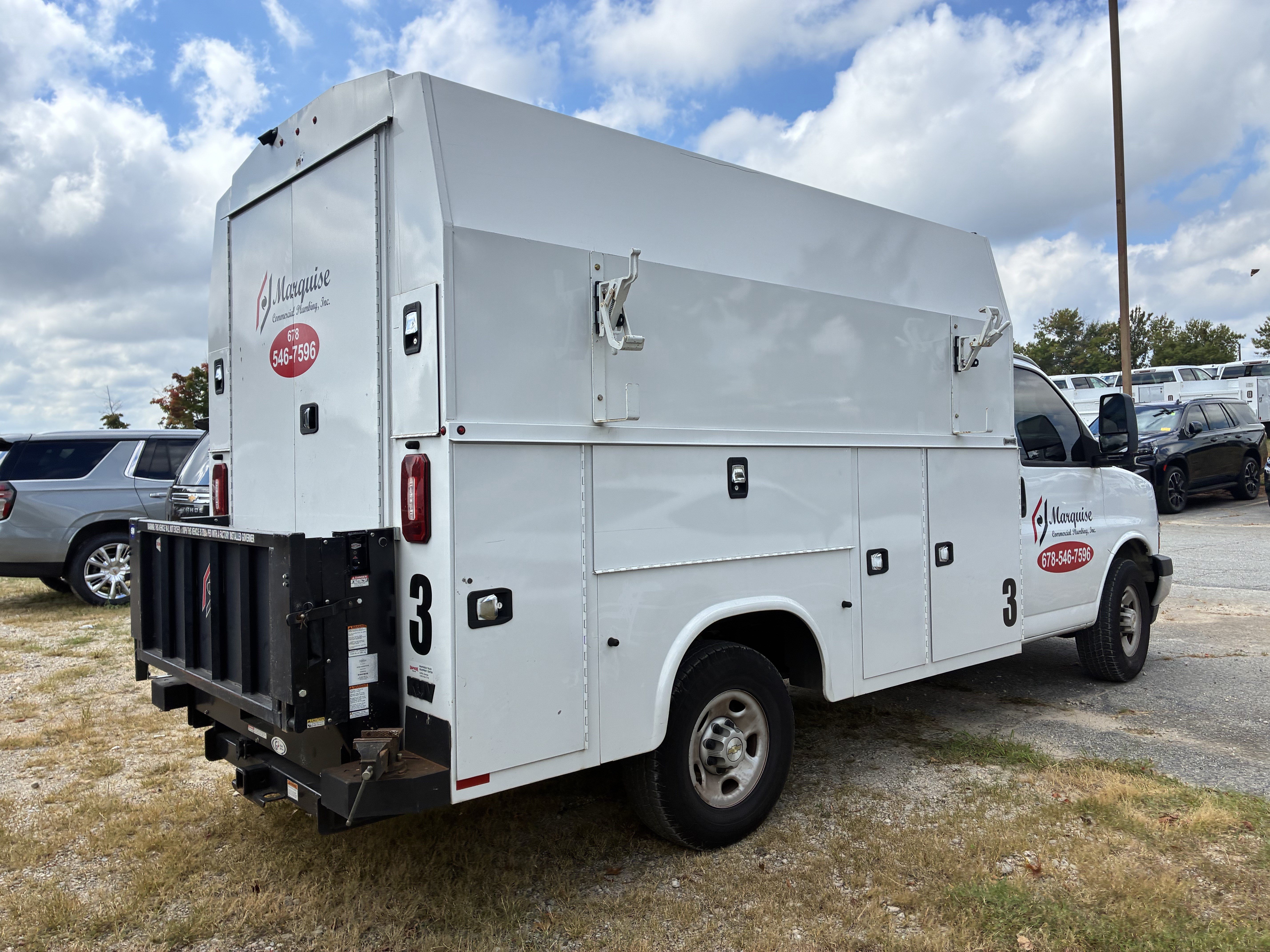 Used 2023 Chevrolet Express 3500 w/ Power Convenience Package RWD image 7