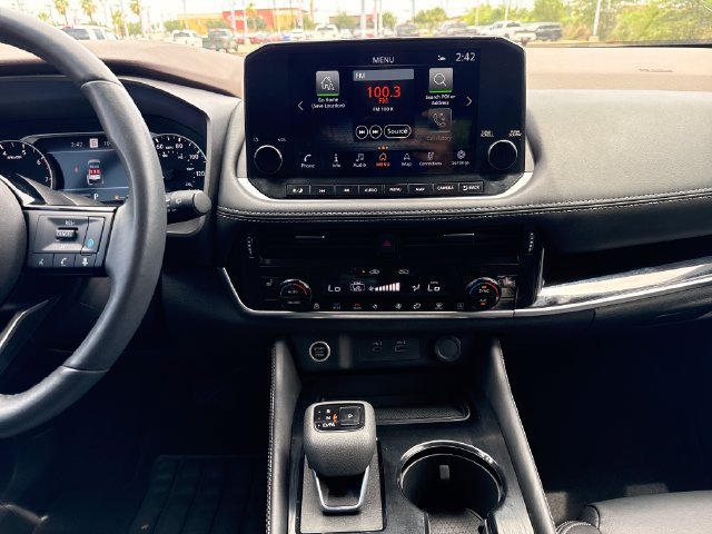 Certified 2023 Nissan Rogue SL w/ SL Premium Package FWD image 16