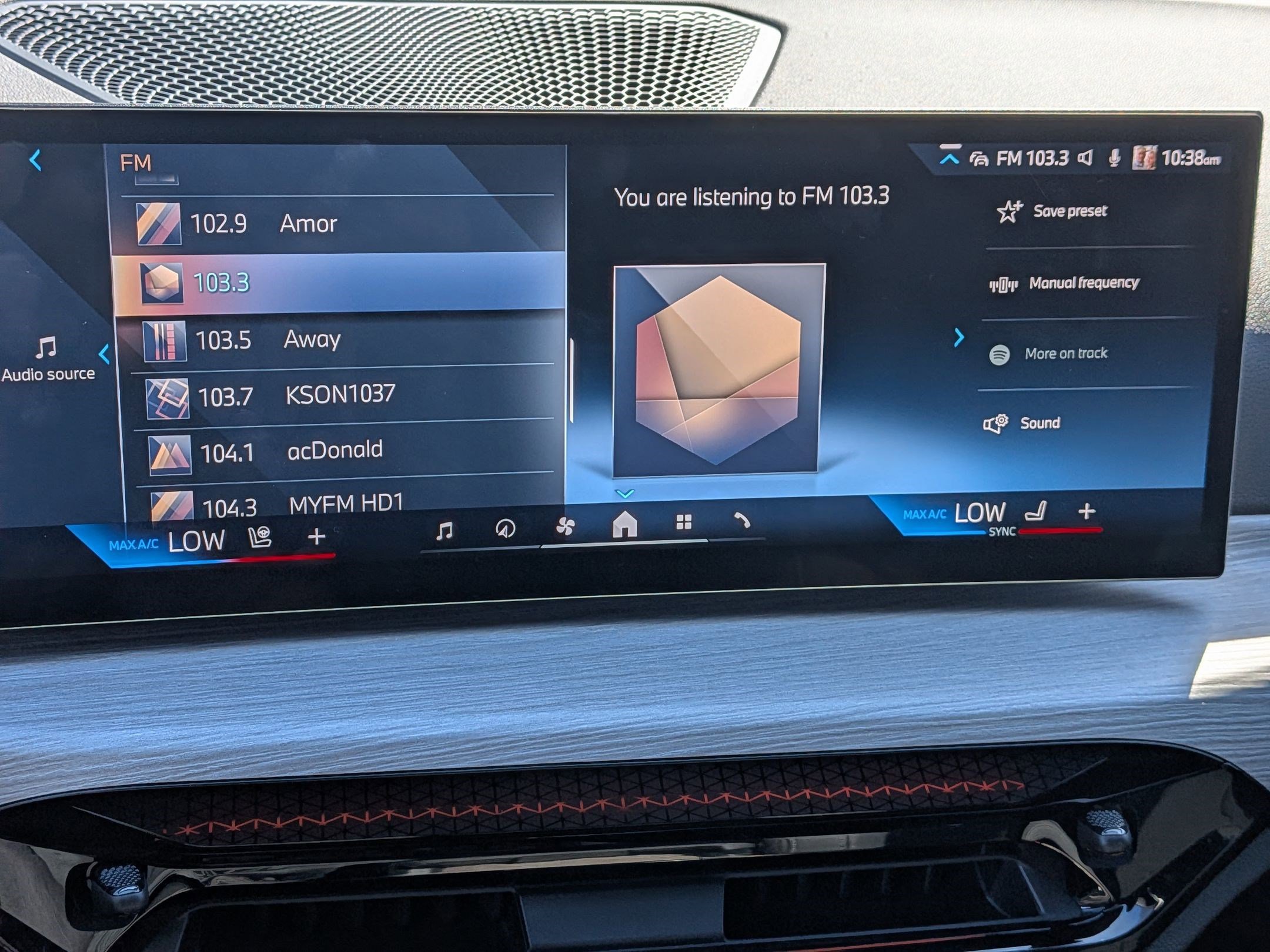 Used 2025 BMW i4 eDrive40 w/ Parking Assistance Package image 21