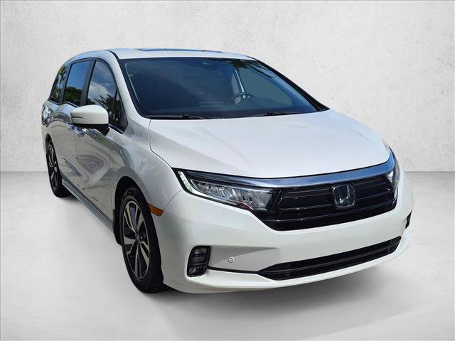 Used 2024 Honda Odyssey Touring image 3