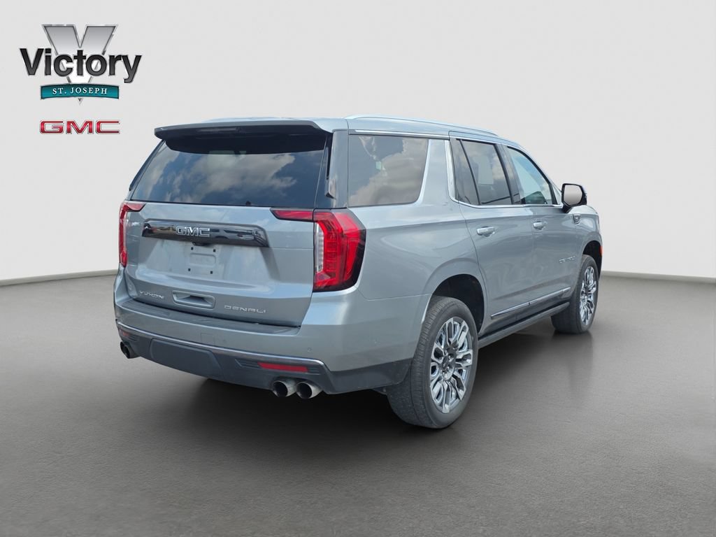 Used 2024 GMC Yukon Denali Ultimate AWD/4WD image 17
