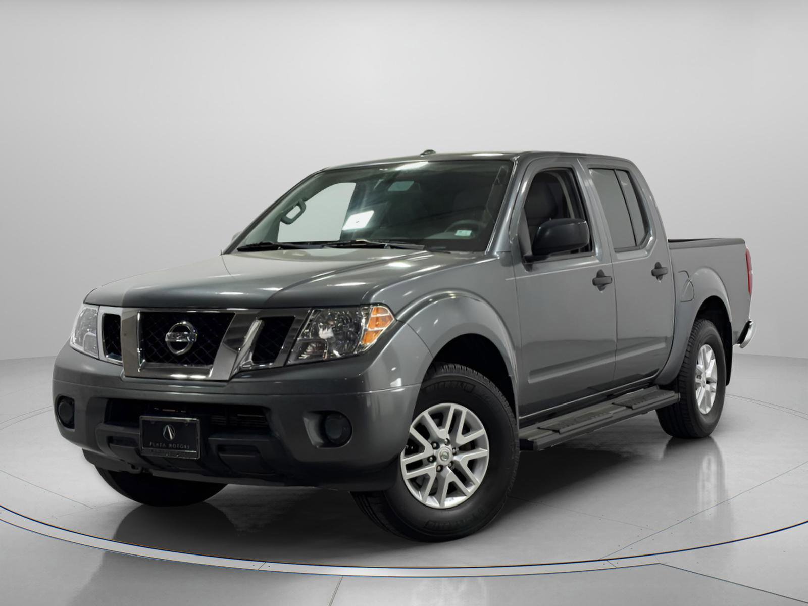 Used 2016 Nissan Frontier SV image 1
