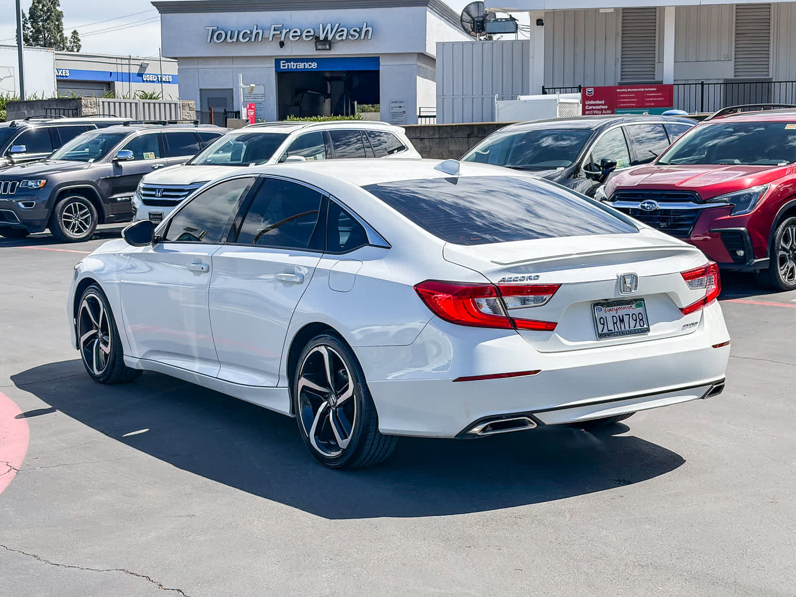 Used 2020 Honda Accord Sport image 2