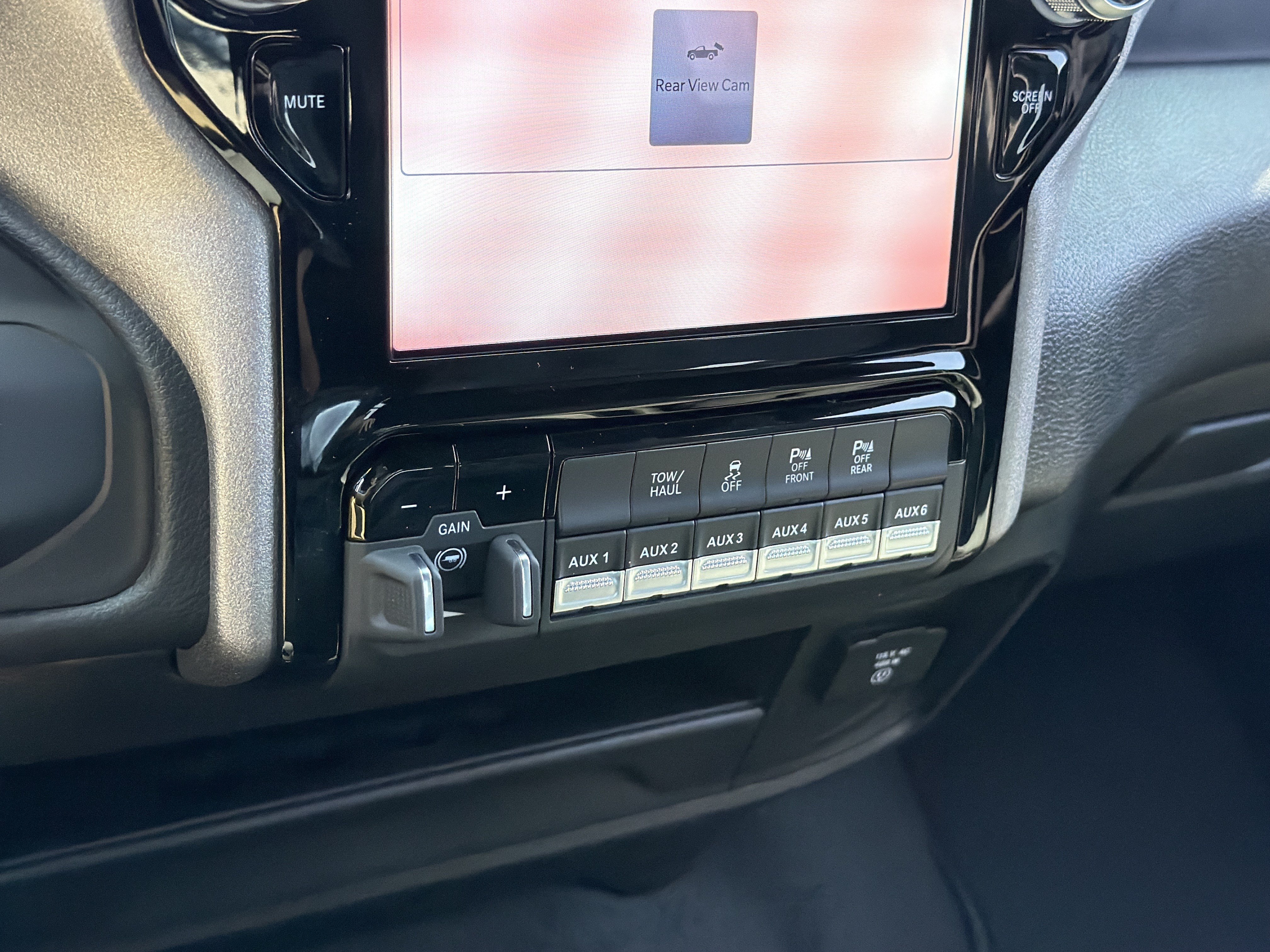 New 2026 RAM 2500 Tradesman AWD/4WD image 24