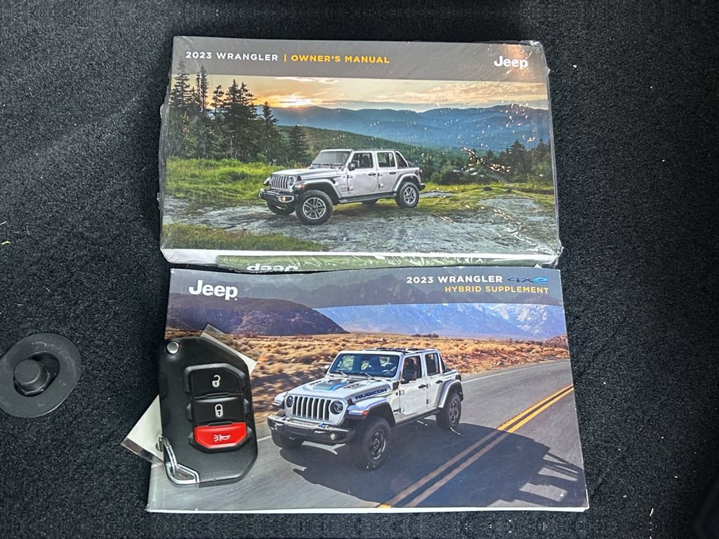 Used 2023 Jeep Wrangler Unlimited AWD/4WD image 18