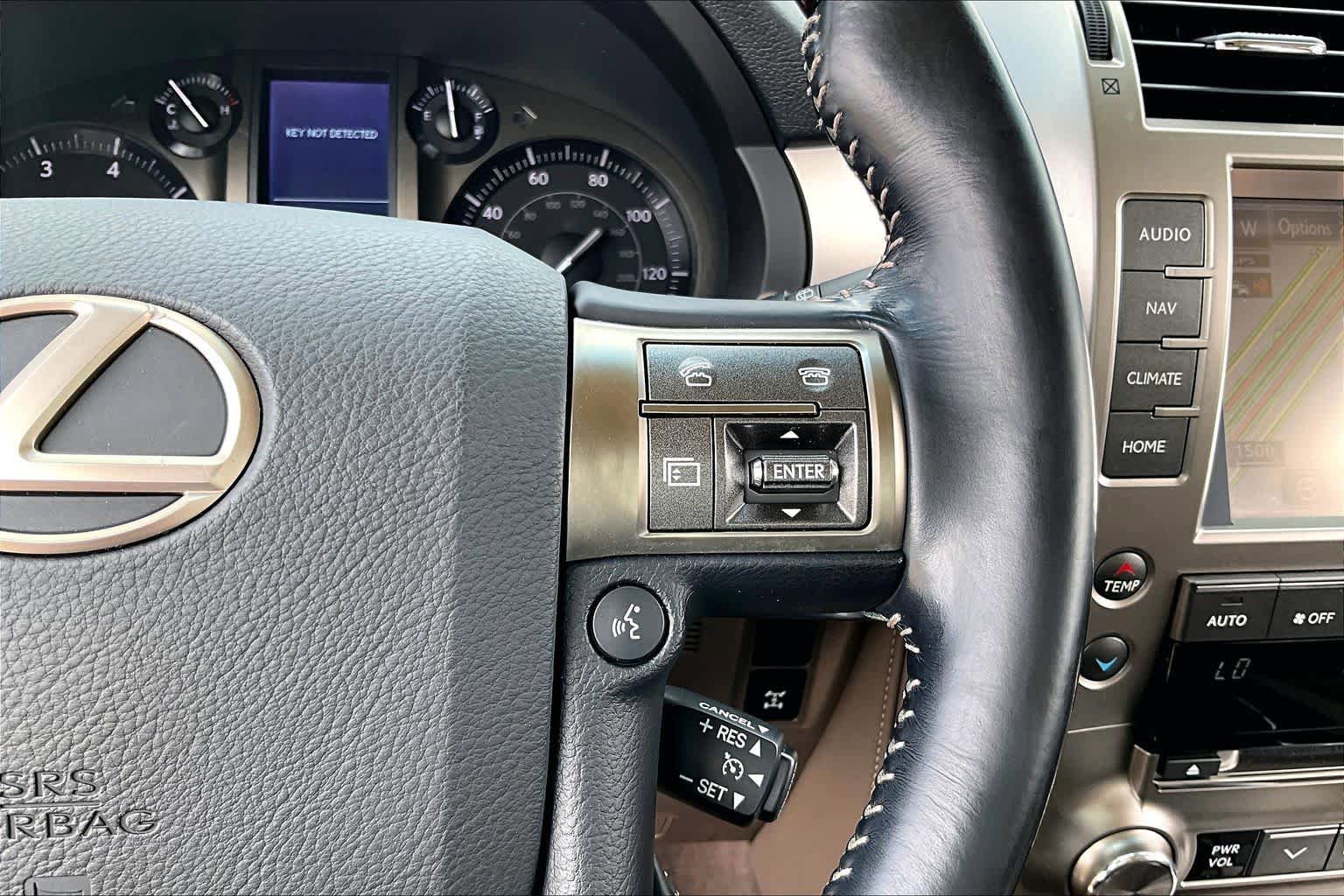 Used 2016 Lexus GX 460 w/ Premium Package AWD/4WD image 22