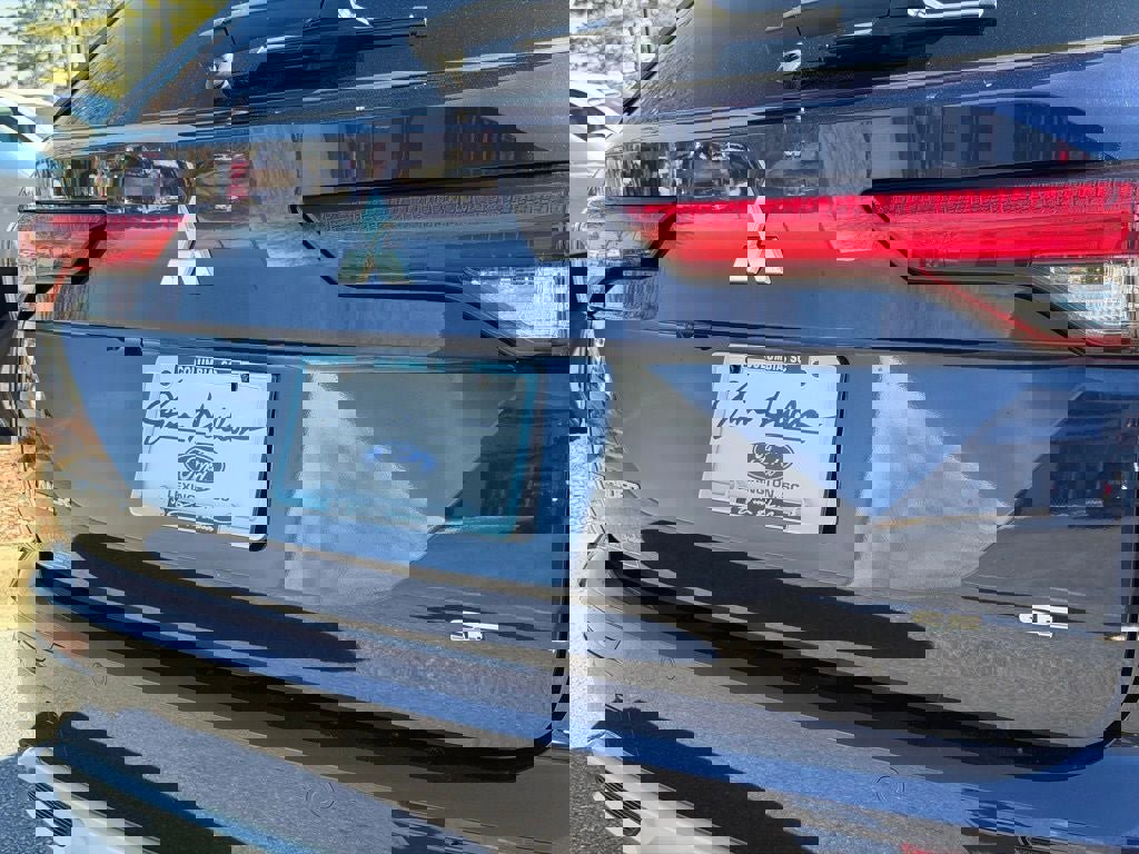 Used 2024 Mitsubishi Outlander SE image 19