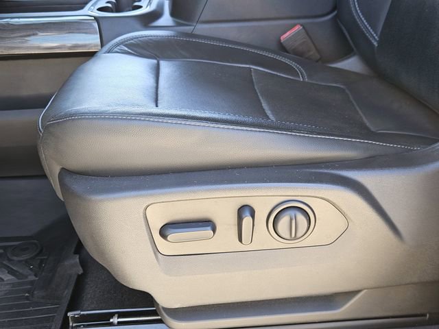 Used 2020 Chevrolet Silverado 2500 LTZ w/ LTZ Texas Edition image 25