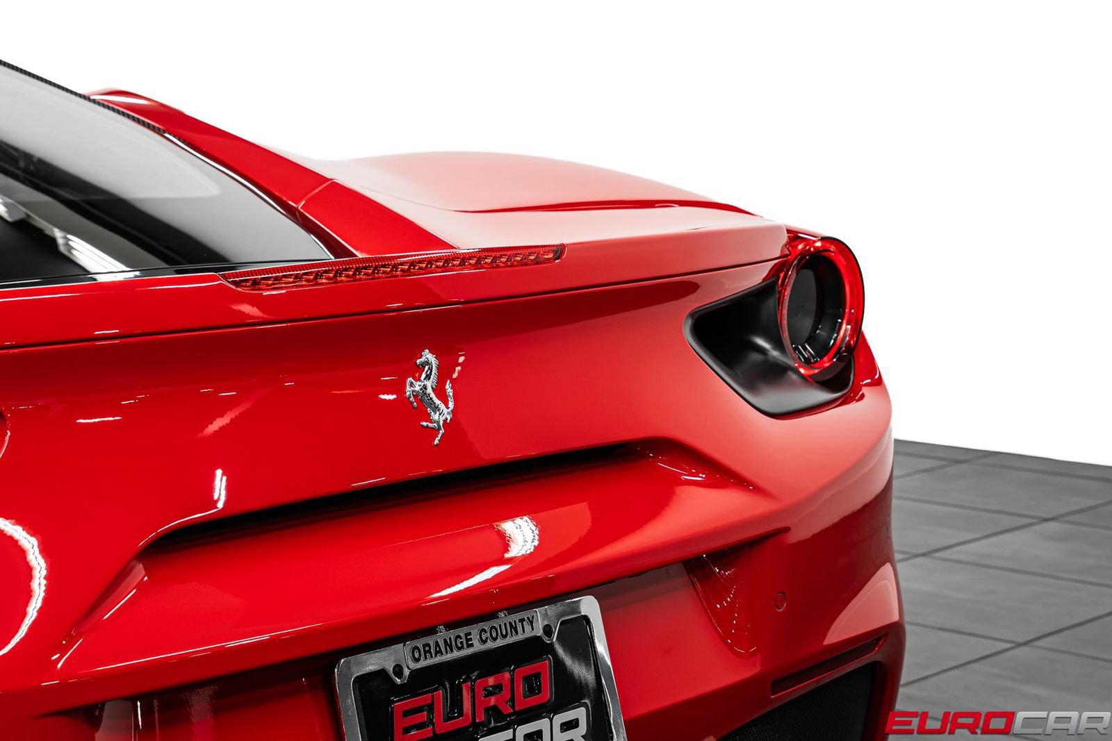 Used 2019 Ferrari 488 GTB RWD image 22