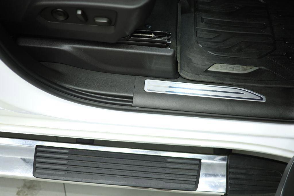 Used 2024 GMC Sierra 3500 SLT image 61