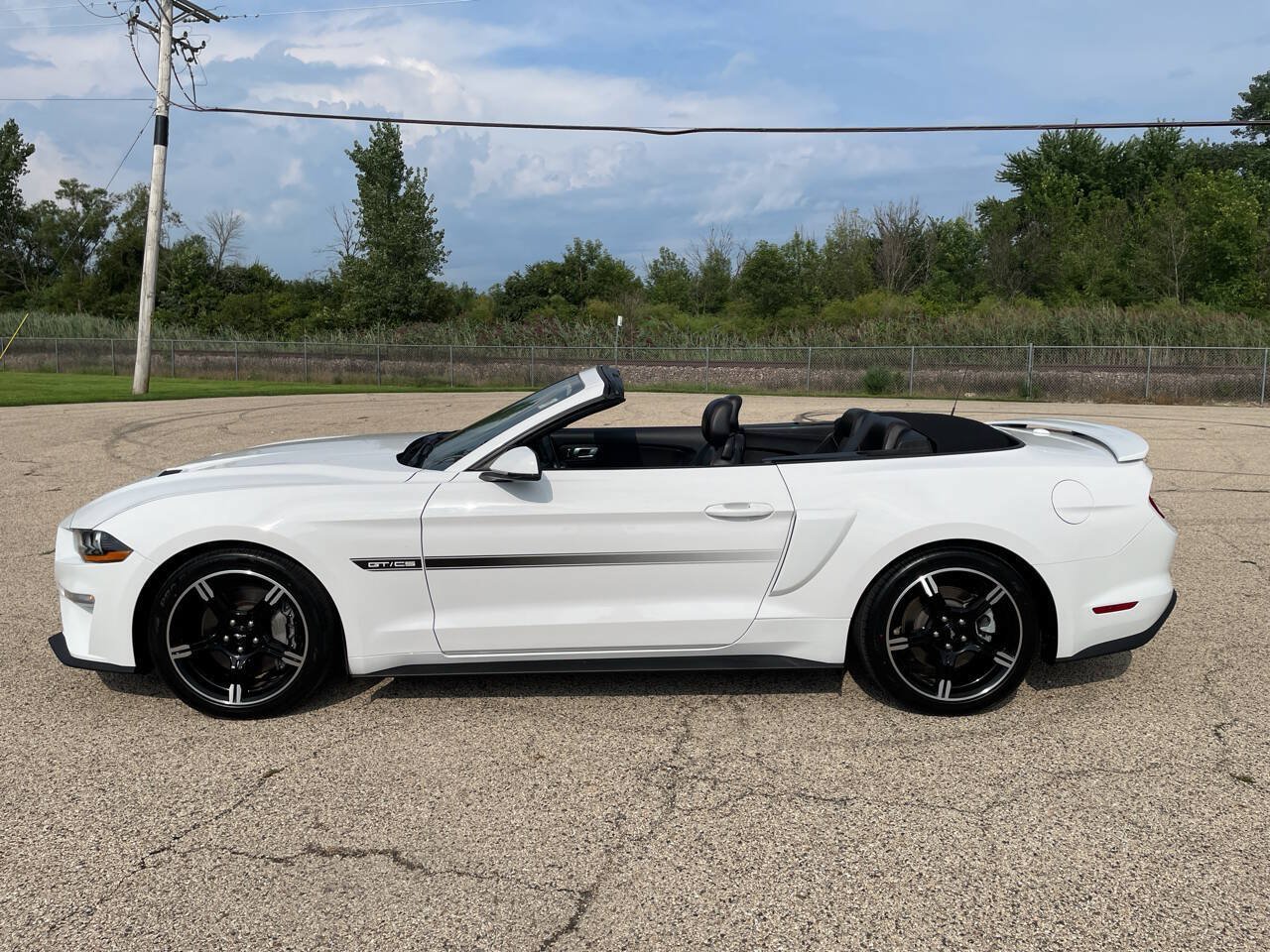 Used 2021 Ford Mustang GT Premium w/ California Special Package RWD image 40