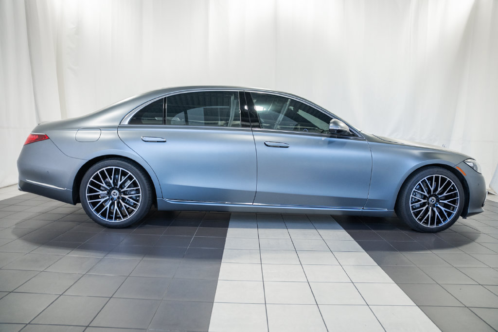 Used 2024 Mercedes-Benz S 580 4MATIC Sedan image 3