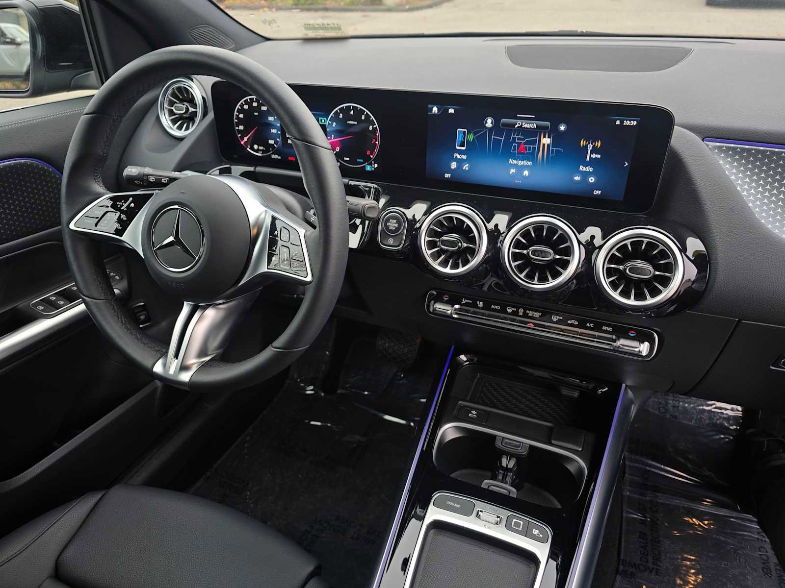 Used 2025 Mercedes-Benz GLA 250 image 11