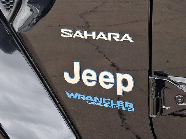 Used 2021 Jeep Wrangler Unlimited Sahara w/ Cold Weather Group AWD/4WD image 31