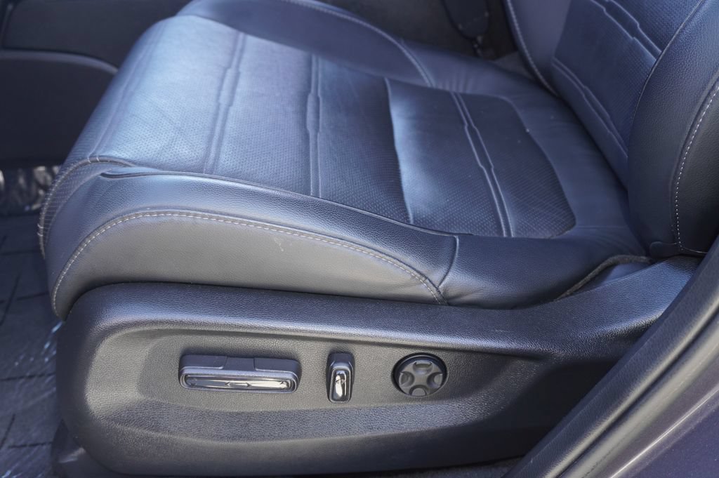 Used 2021 Honda CR-V EX-L image 12