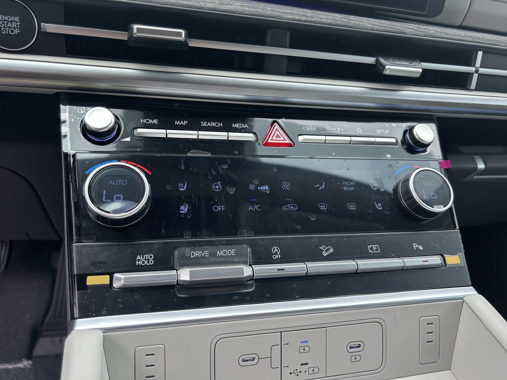 New 2026 Hyundai Santa Fe Limited FWD image 29