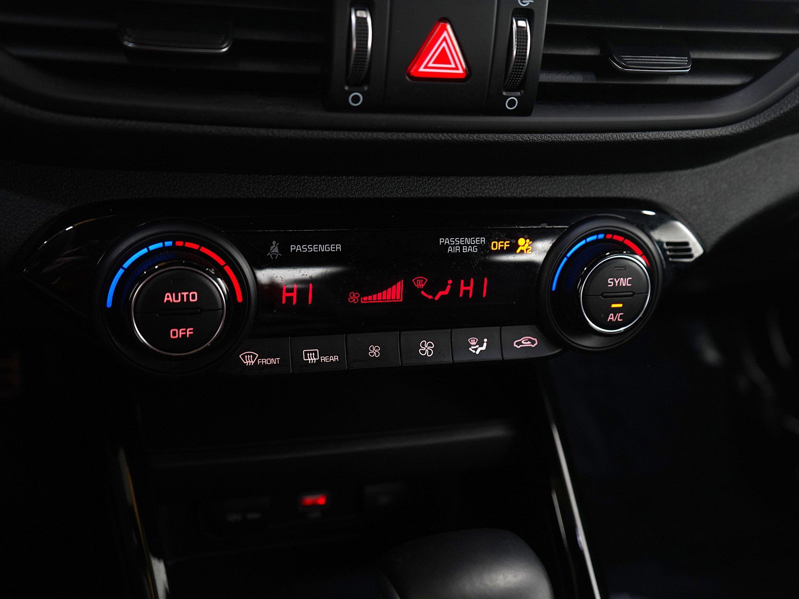 Used 2024 Kia Forte GT-Line image 23