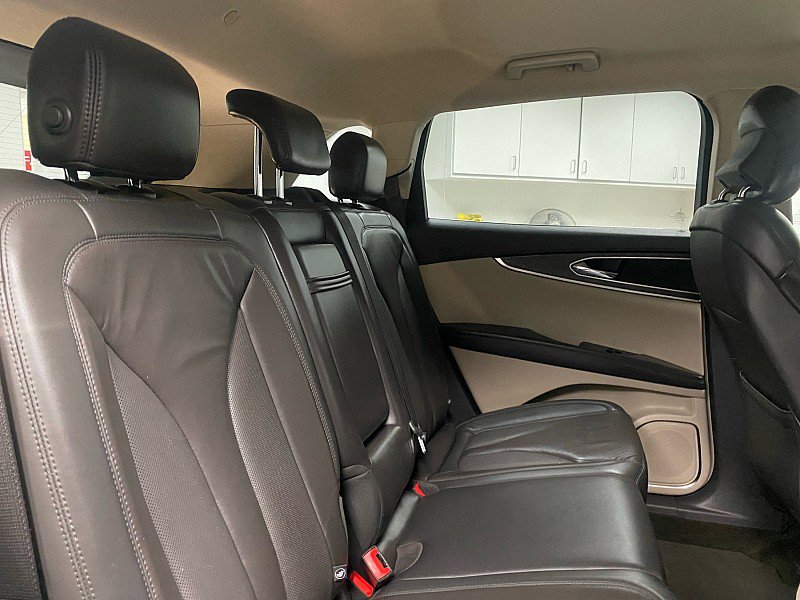Used 2019 Lincoln Nautilus Select FWD image 15