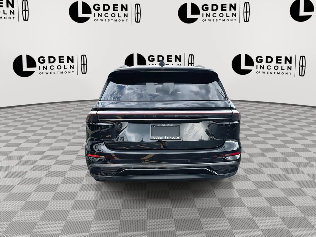 Used 2024 Lincoln Nautilus Reserve w/ Equipment Group 202A AWD/4WD image 7