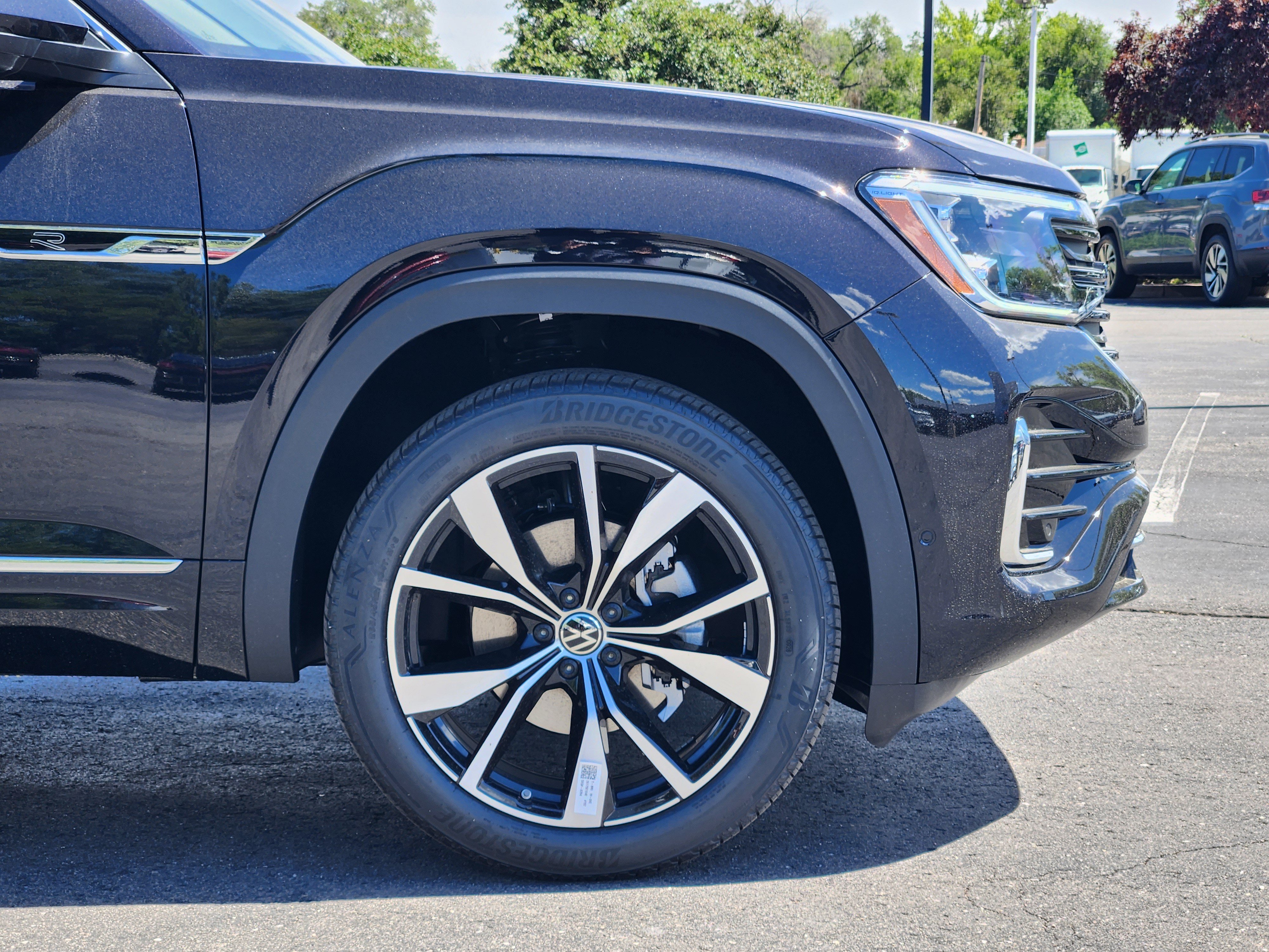 New 2026 Volkswagen Atlas SEL Premium R-Line AWD/4WD image 8