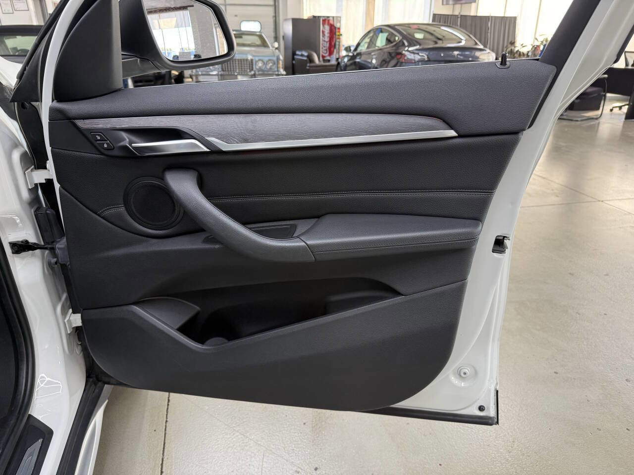 Used 2016 BMW X1 xDrive28i image 16