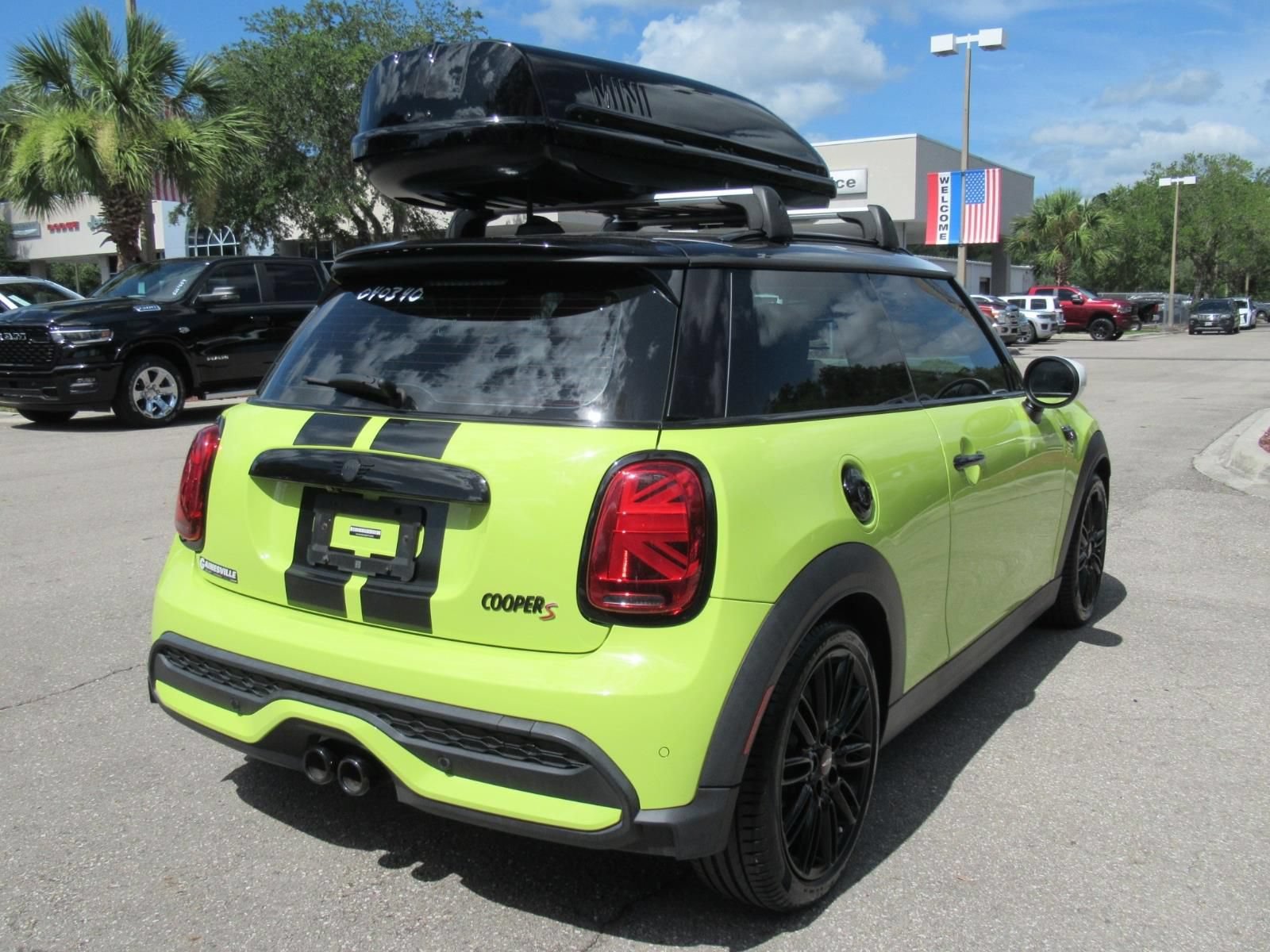 Used 2023 MINI Cooper S FWD image 7