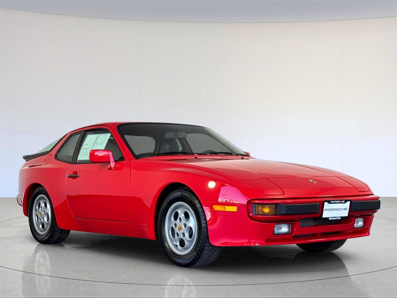 Used 1987 Porsche 944 Coupe image 10