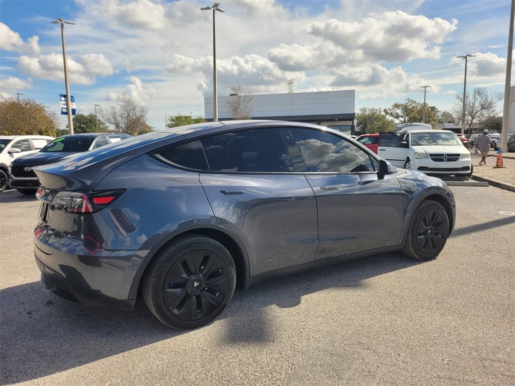 Used 2020 Tesla Model Y Long Range image 13